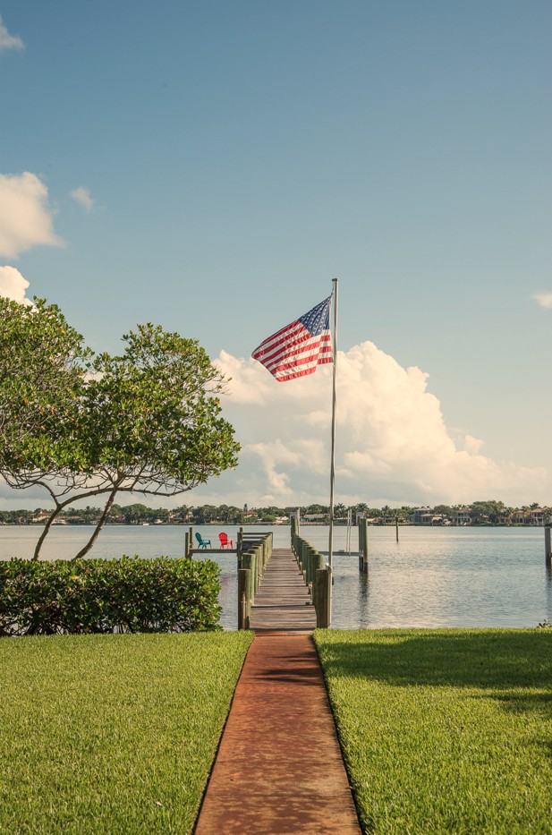 The Art of Buying Waterfront Property in Jupiter: 5 Essentials for the Well-Informed Buyer