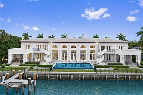 From Biscayne Bay to Jupiter: What a $105M Mansion Buy Says About Florida’s Ultra-Luxury Market