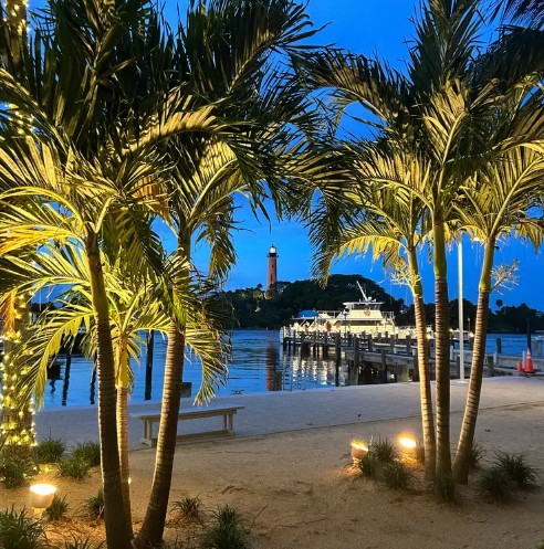 Trending Eats in Juno Beach: Where Locals Are Dining Now